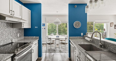 Standard Unit South kitchen Standard Unit South kitchen